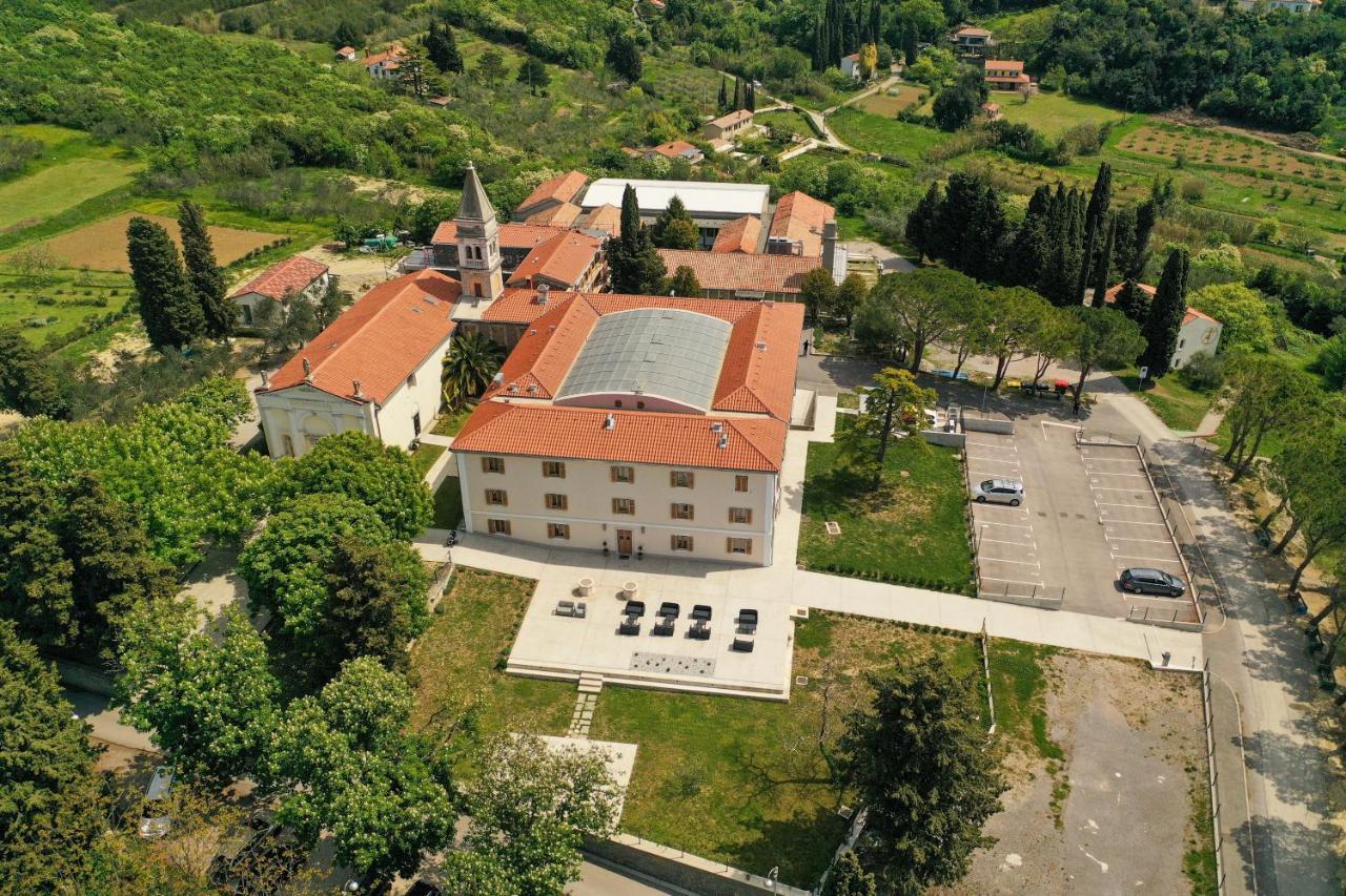 Stella Maris Pastoral Home Strunjan Buitenkant foto